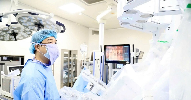 Lần đầu tiên nội soi bằng robot cắt thực quản cho bệnh nhân ung thư